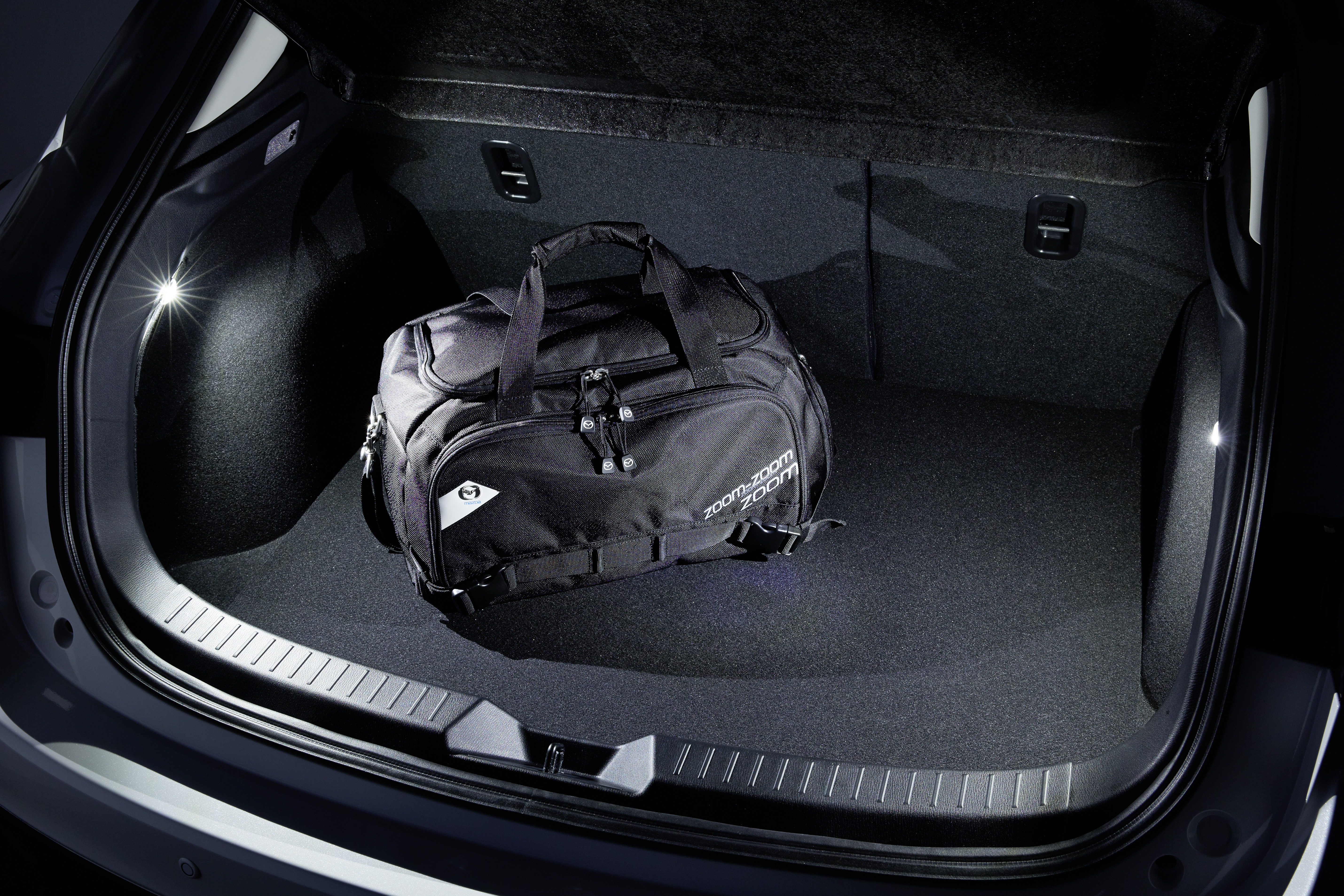 Podświetlenie bagażnika - diodowe C834V1620, Mazda 3 BM, 2 DJ1, 3 BN, 2 DJ1 (2020) #1